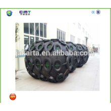 2015 Year China Top Marque Fusil en caoutchouc marin avec galvanisation et pneu